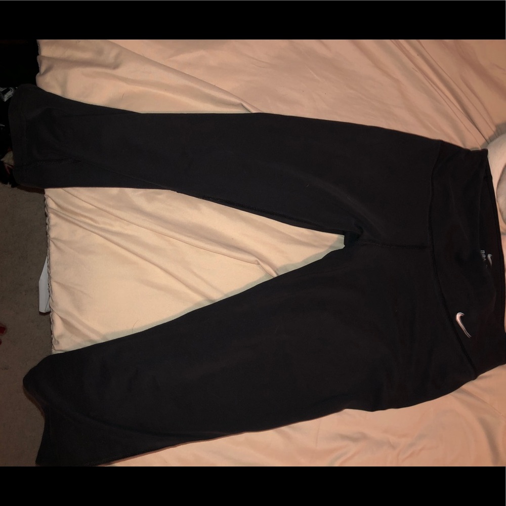 Nike calf tights/leggings
